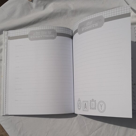 Little Blossoms by  0-5 Year Baby Memory Book with Ink Pad 11" x 9" - Picture 15 of 16